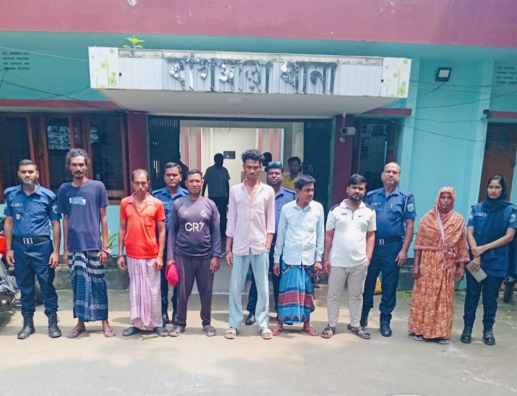বাগমারায় বিভিন্ন মামলায় ৭ আসামি গ্রেপ্তার
